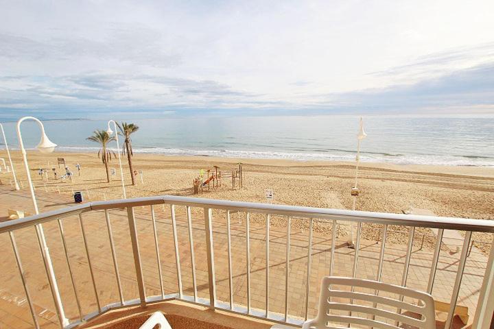 Apartamento Europa Primera Linea De Playa Guardamar Lejlighed Guardamar del Segura Eksteriør billede